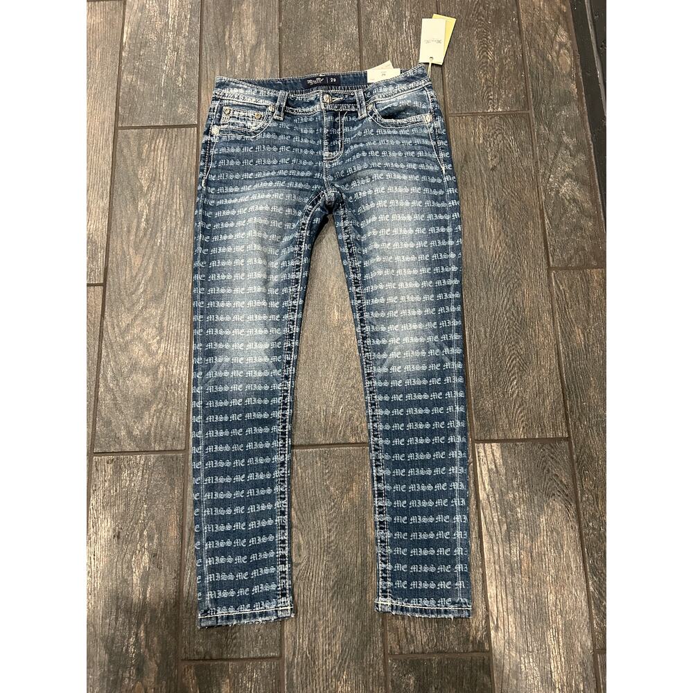 NWT MISS ME "ALL OVER" LOGO PRINT LOW-RISE SKINNY JEANS- 29x29